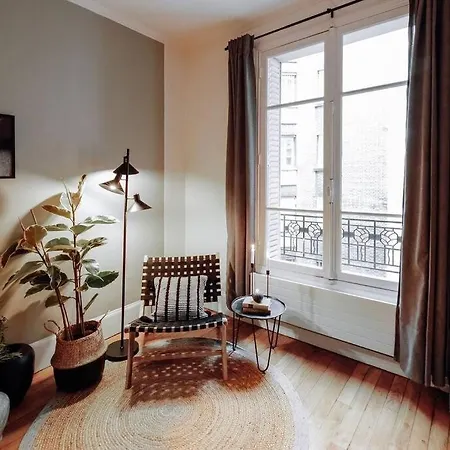 Royo - 1 A Auteuil Apartament Paryż